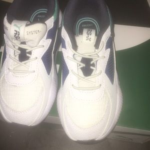 Brand new never worn toddler tennis shoes